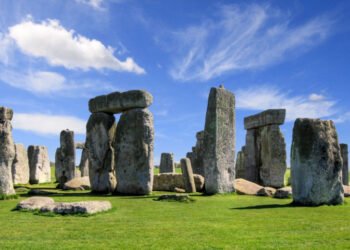 Legacy IT Techniques May Jeopardize UK AI Plans