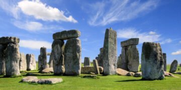 Legacy IT Techniques May Jeopardize UK AI Plans