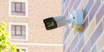 Cybercrime on Foremost Avenue 2025 – Sophos Information