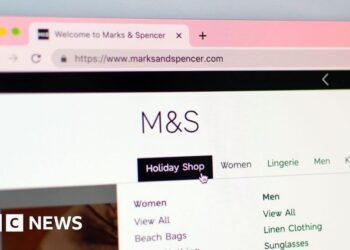 M&S stops on-line orders and points refunds after cyber assault