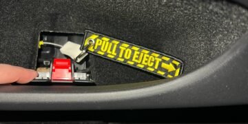 Tesla homeowners set up DIY rip cords to keep away from being trapped behind all-electric doorways