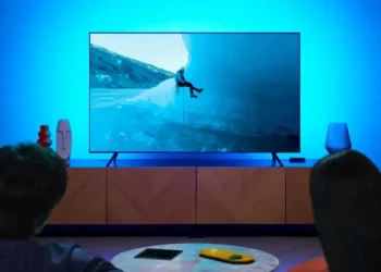 Don’t Need to Pay for Hue? Strive This Sensible Lighting Cut price