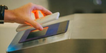 Future Flexibility of Cloud Entry