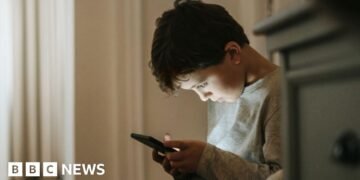 Social media closing dates for youngsters thought-about by authorities