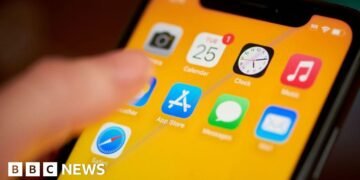 Apple and Google have ‘efficient duopoly’ in UK says regulator