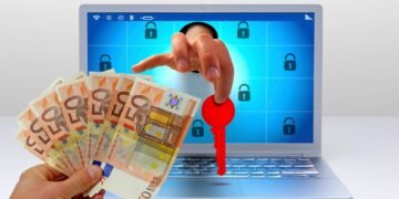 Ransomware Actors Mix Professional Instruments with Customized Malware to Evade Detection