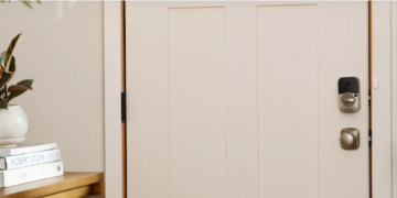 Understanding Completely different Sorts of Yale Good Locks: Wi-Fi, Z-Wave, Matter, Bluetooth and Non-connected
