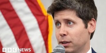 Musk threatens Apple and calls OpenAI boss a liar as feud deepens