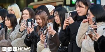 Japanese metropolis proposes two-hour each day restrict on smartphones for all residents