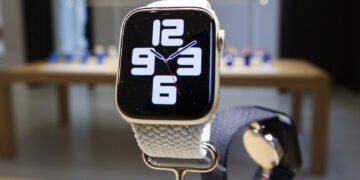 You Would possibly Be In a position To Unlock Future Apple Watch Fashions With Contact ID