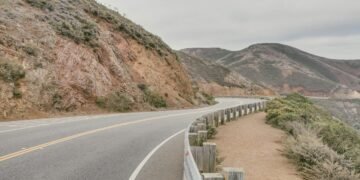 Fingers-On with Brokers SDK: Safeguarding Enter and Output with Guardrails