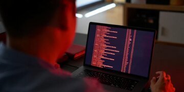 Smishing Triad Linked to 194,000 Malicious Domains in World Phishing Operation