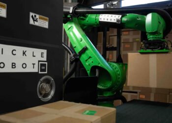 Robots that spare warehouse employees the heavy lifting | MIT Information