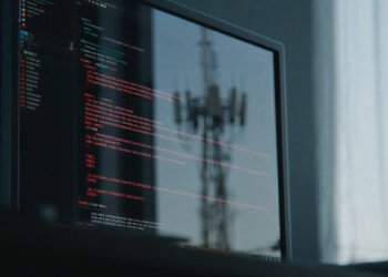 China-Linked UNC3886 Targets Singapore Telecom Sector in Cyber Espionage Marketing campaign