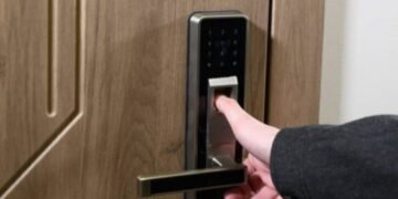 Sensible locks can open earlier than you attain on your telephone when your fingers are full – Automated Residence