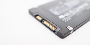 Web sites have a brand new solution to spy on guests: Analyzing their SSD exercise