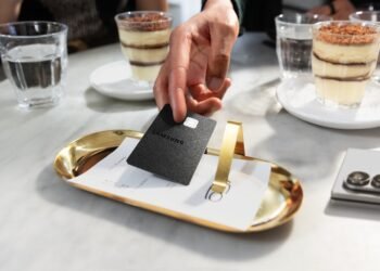 Samsung unveils Galaxy Card to tackle Apple’s bank card